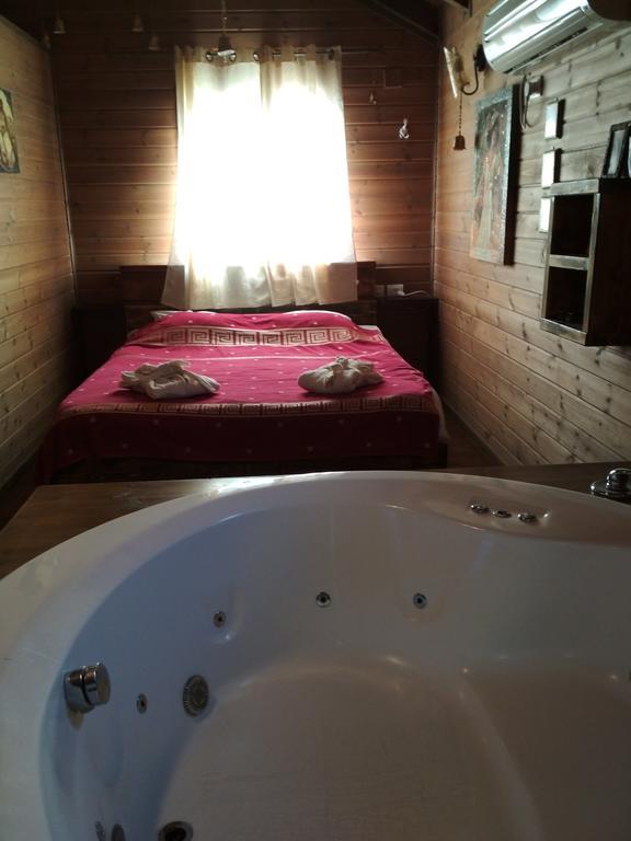 Ha'Bait Ba'Kfar Guesthouse Bruchim Qela' Alon エクステリア 写真